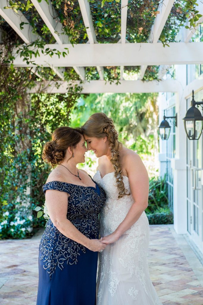 bride with her mom