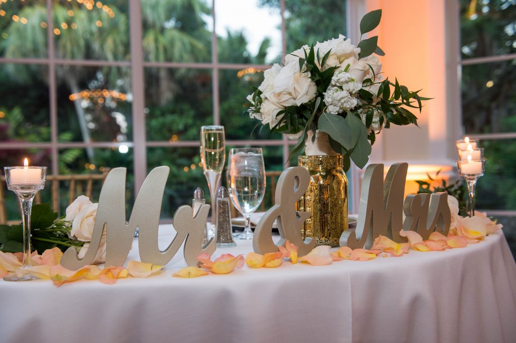 wedding sweet heart table